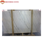 Pavimentazione di pietra di marmo bianca di dimensione su ordinazione con la resistenza di piegamento 11.5Mpa