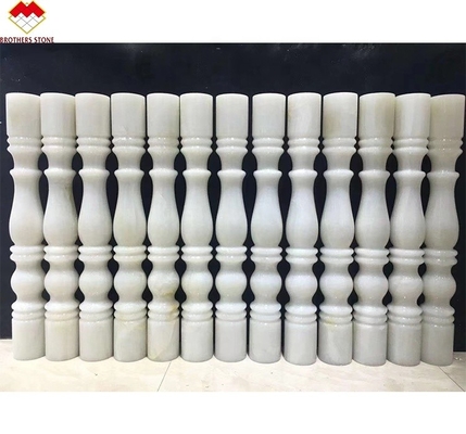 Dimensioni standard o personalizzate Baluster per scale in marmo bianco Onyx alabastro per case di lusso
