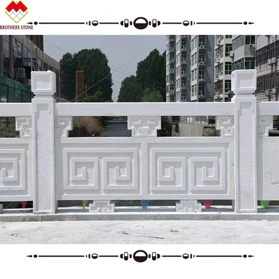 Manicotto per le scale in marmo e oniccio bianco personalizzato per baluster decorativo per ville e case