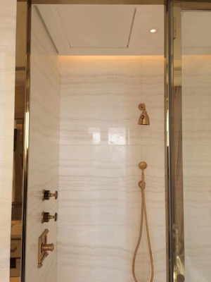 Componente di lavanderia interna Traslucida Veina d'oro bianco Legno Look Onyx Slab di marmo per piastrelle di parete e pavimento