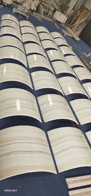 Componente di lavanderia interna Traslucida Veina d'oro bianco Legno Look Onyx Slab di marmo per piastrelle di parete e pavimento