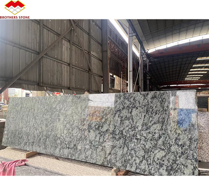 Blocchi di granito in forma di pietra tagliati su misura in verde oliva G612 con finitura superficiale affilata