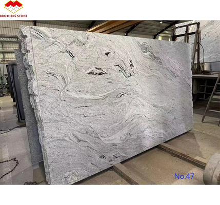Low Per Square Foot Viscon White Granite Slabs per il rivestimento delle pareti esterne delle moderne ville