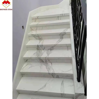 2800*600mm 1200*3600mm Dimensioni standard Piastrelle per pavimenti per scale Materiale da costruzione