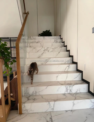 2800*600mm 1200*3600mm Dimensioni standard Piastrelle per pavimenti per scale Materiale da costruzione