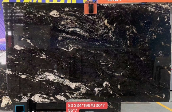 La lastra di granito cosmico nero Gucci lucidato dal Brasile per cucina e bagno moderni