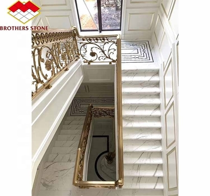 Moderno design per interni, scalinata, rialzatore di gradini, materiale in pietra naturale lucidato per interni