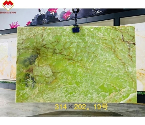 Spessore 16 18 mm Pietra di onice verde per il muro e il bancone in stile design moderno
