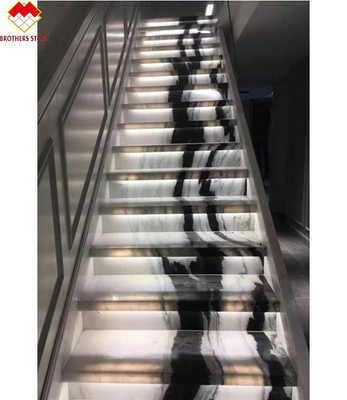 Libro aperto Pavimenti marmorei Scale a spirale con trampolini di marmo bianco e rialzatori