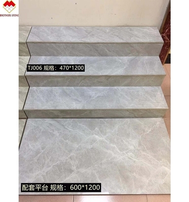 Piastrelle di pavimento in ceramica lucidata e vetrata Prezzi economici Piastrelle di scala in porcellana di corpo intero 1200*470mm in Cina