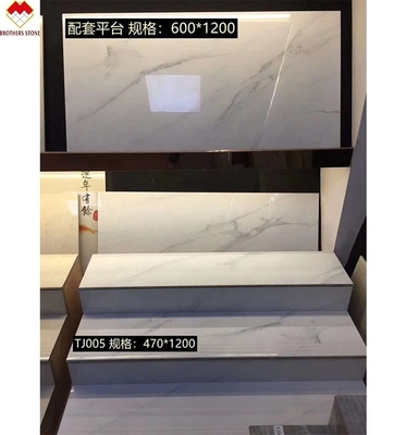 Piastrelle di pavimento in ceramica lucidata e vetrata Prezzi economici Piastrelle di scala in porcellana di corpo intero 1200*470mm in Cina