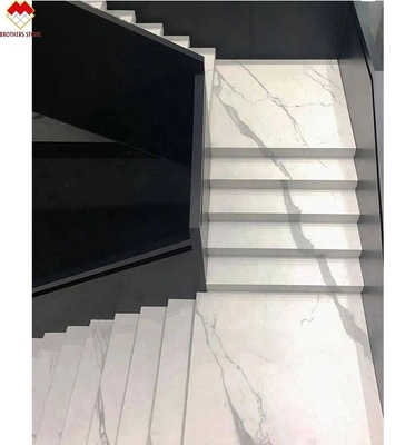 Disegno personalizzato lucidato calacatta marmo bianco look porcellana piastrelle scale matt sinterizzato di pietra gradini e risers