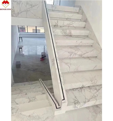MOHS 6-7 Durezza Marmo Bianco Aspetto Porcellana Piastrelle Scale con Disegno Personalizzato