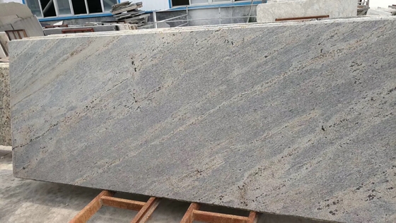 Pietra di granito bianco di Kashmir lucidata In India