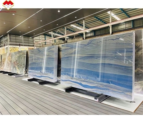 Design delle pareti e dei pavimenti dell'hotel Macaubas azzurro Pietra di marmo blu con vene bianche