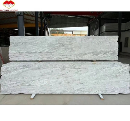 2700 kg/m3 Densità del granito Lastre di granito bianco indiano moderno per progetti di progettazione grafica