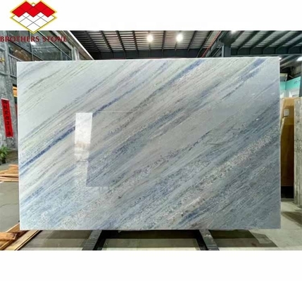 Migliora il tuo salone delle scale con 20 mm di blu ghiaccio onicso di pietra rivestimento e retroilluminazione