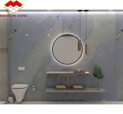 Migliora il tuo salone delle scale con 20 mm di blu ghiaccio onicso di pietra rivestimento e retroilluminazione