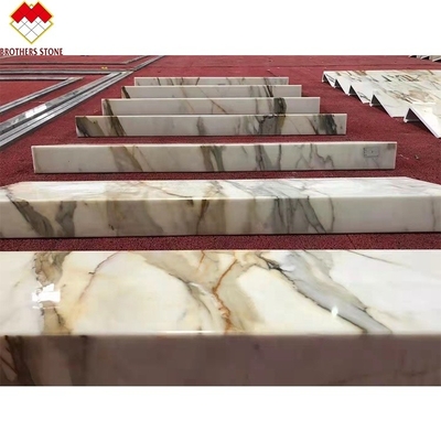 Scale d'oro di Calacatta lucidata in Italia Scale in marmo in interni di pietra di lusso moderno
