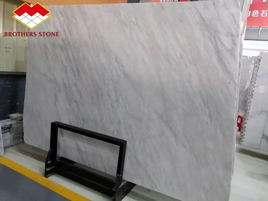 Dimensioni personalizzate Interior design europeo Marmo bianco intagliato Scale pedane e leviatrici