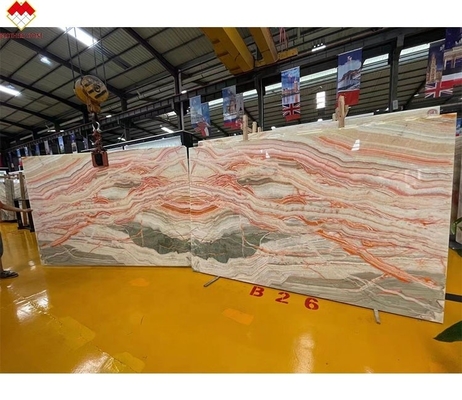 Finitura superficiale affinata e lucidata Lastra di onice arcobaleno traslucido per pannelli a parete colorati