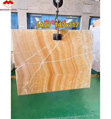 Tolleranza di spessore /- 1 mm Match di libro antico marmo giallo Onyx per componente lavandino