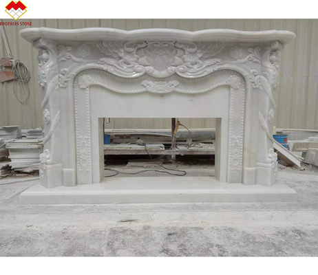 Fuoco di marmo bianco di design moderno per installazione a parete