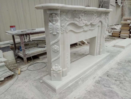 Fuoco di marmo bianco di design moderno per installazione a parete