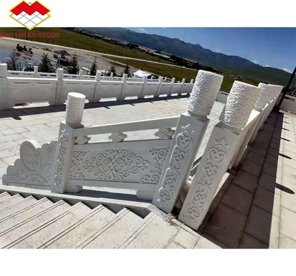 Slab di granito bianco tagliato su misura con design moderno e gradini di granito in fiamme