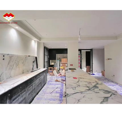 Belle pietra di marmo di Paonazzo lucidata per la decorazione del bancone della cucina dell' hotel