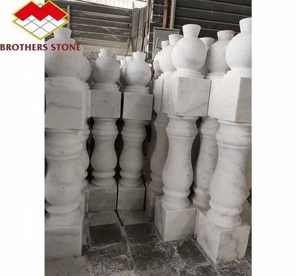 Superficie lucidata Colonna di maniglia finita per decorazioni domestiche in Guangxi Marmo bianco