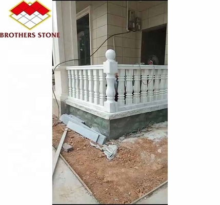 Superficie lucidata Colonna di maniglia finita per decorazioni domestiche in Guangxi Marmo bianco
