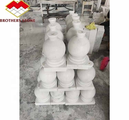 Superficie lucidata Colonna di maniglia finita per decorazioni domestiche in Guangxi Marmo bianco