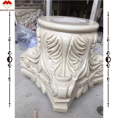 Colonna quadrata di marmo scolpita a mano Capitale per decorazioni di pilastri di marmo di design occidentale