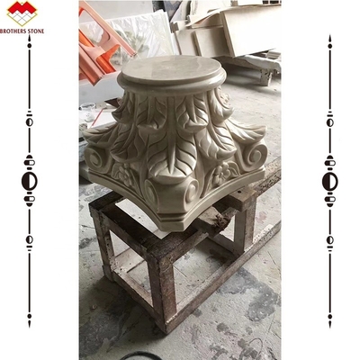 Colonna quadrata di marmo scolpita a mano Capitale per decorazioni di pilastri di marmo di design occidentale
