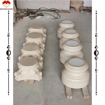 Colonna quadrata di marmo scolpita a mano Capitale per decorazioni di pilastri di marmo di design occidentale