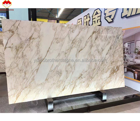 Commercio FOB Modern Calacatta Gold Marble Slab dall'Italia per pavimenti a parete