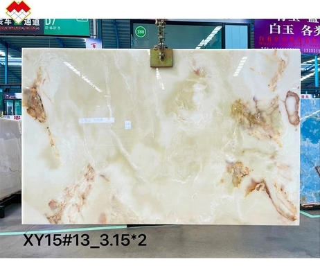 Traslucide marmo bianco Onyx grande lastra retroilluminata vene rosso/oro per la decorazione degli alberghi