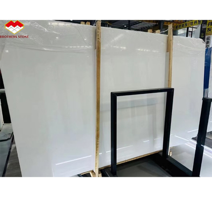 Piastrelle di marmo bianco italiano lucidato di alta qualità marmo bianco veneziano dimensioni personalizzate per il design del pavimento
