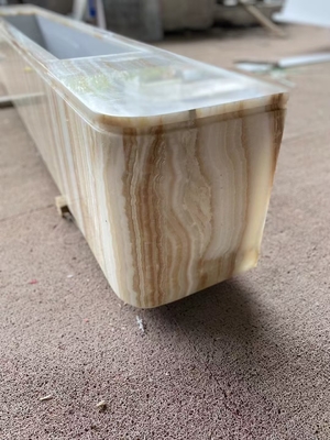 Tavolo da TV in marmo bianco Onyx personalizzato Tavolo da TV in legno con vene di legno bianco Mobili eleganti per il soggiorno