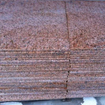 Le mattonelle rosse ultra grandi della pietra del granito G562, bagno del granito piastrellano la struttura dura