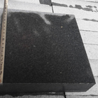 Mattonelle dell'interruttore di sicurezza fiammeggiate granito scuro cinese del nero G654 Padang del sesamo per all'aperto