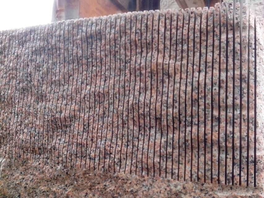 Mattonelle rosso scuro all'aperto della pietra del granito G562, piastrelle per pavimento lucidate del granito