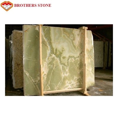 Dimensione su ordinazione della lastra del marmo di onyx di verde di colore leggero per il fondo della TV
