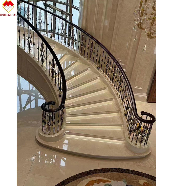 Moderno anti-slip marmo beige waterjet gradini e trampolini per ville scala a spirale