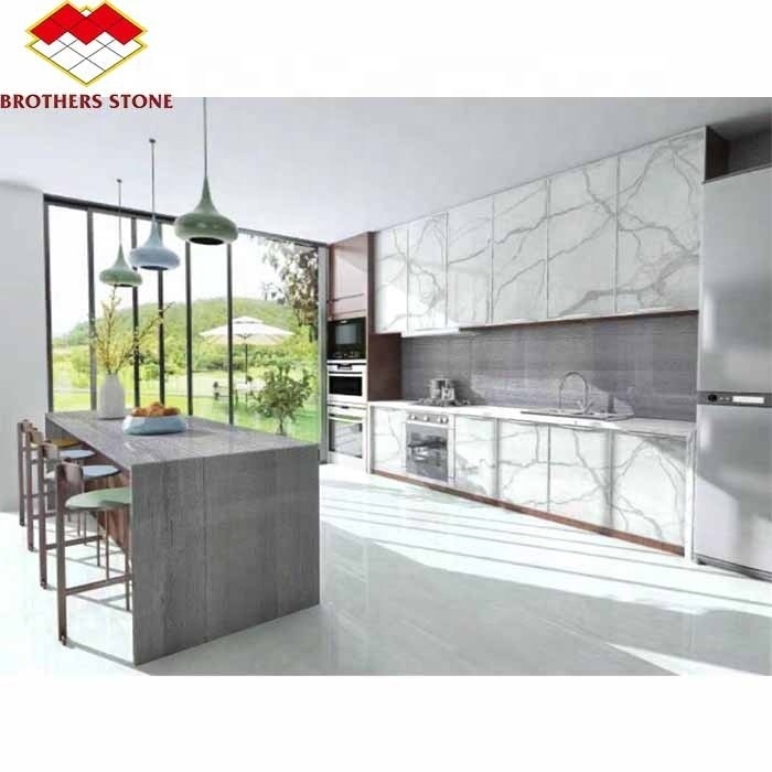 Tipo di marmo in lastra di onice bianco per il piano da cucina di lusso e il design delle pareti da Yunfu