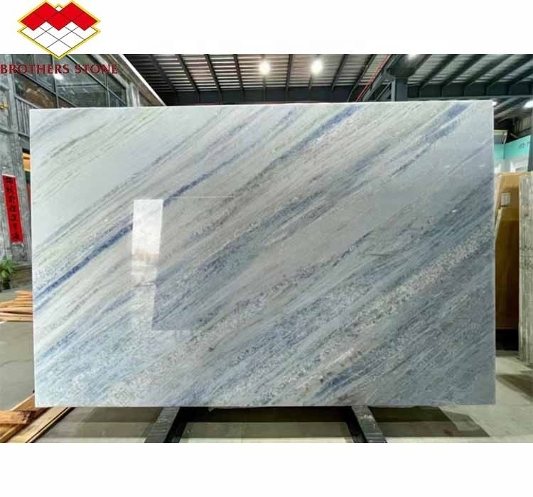 Migliora il tuo salone delle scale con 20 mm di blu ghiaccio onicso di pietra rivestimento e retroilluminazione