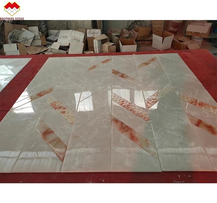 Lastre di marmo di onice lucidate di dimensioni standard o personalizzate per cornici e rivestimenti per porte